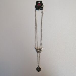 Paparazzi Necklace and Earring set